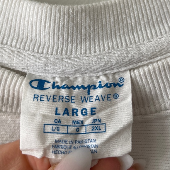 Champion Sweatshirt - Picture 3 of 3